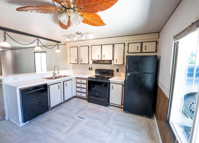 Property at 3431 South Pacific Hwy Hwy Spc 18, Medford, OR 97501, 2 beds, 1 bath