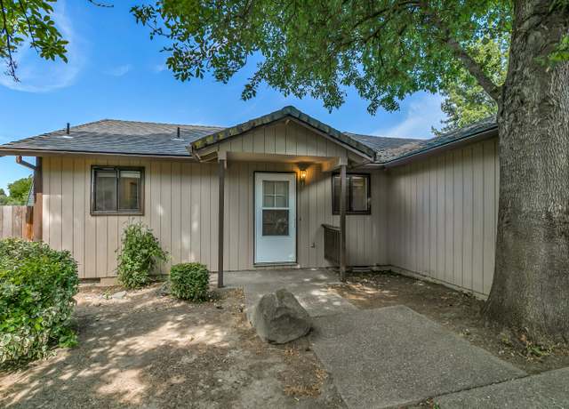Property at 2931 Aldersgate Rd, Medford, OR 97504, 3 beds, 3 baths