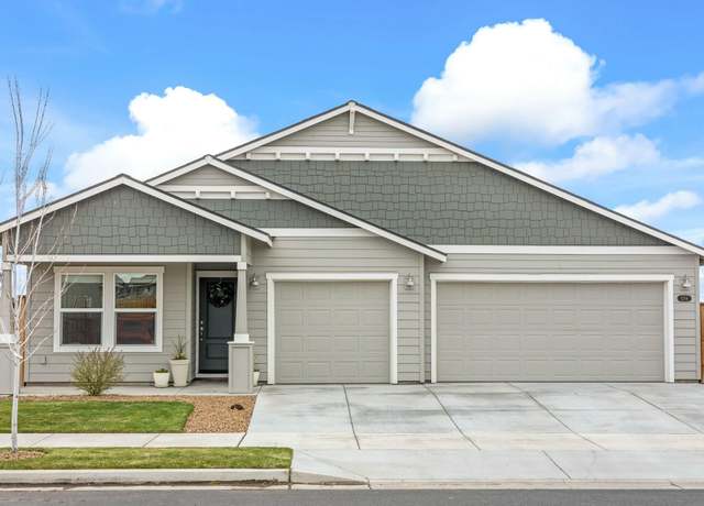 Property at 1256 NW Golf Course Dr, Madras, OR 97741, 4 beds, 2 baths