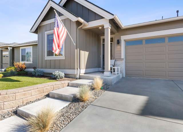 Property at 1187 NE Henry Dr, Prineville, OR 97754, 3 beds, 2.5 baths