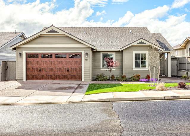 Property at 767 Sonoma Ct, Medford, OR 97504, 3 beds, 2 baths