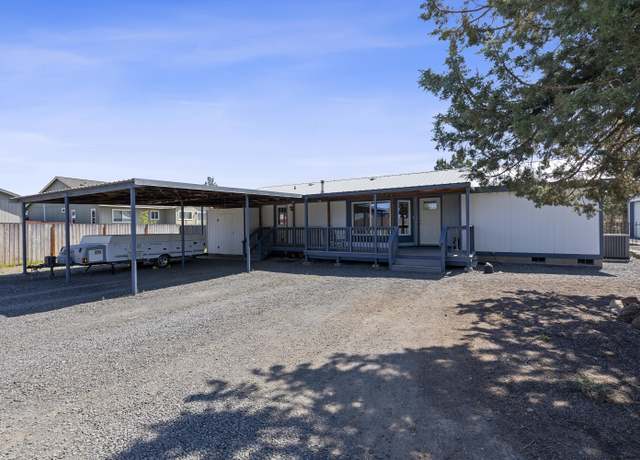 Property at 605 SE Kinkade Rd, Madras, OR 97741, 4 beds, 3 baths