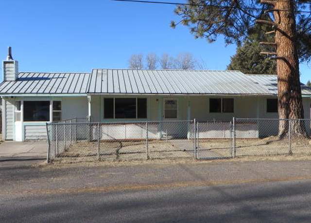 Property at 406 S Park Ave, Chiloquin, OR 97624, 3 beds, 1 bath