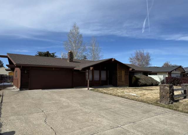 Property at 3894 Rio Vista Way, Klamath Falls, OR 97603, 3 beds, 2 baths