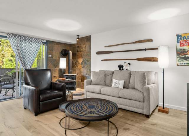 Property at 57057 Abbot House Ln #9, Sunriver, OR 97707, 1 bed, 1 bath