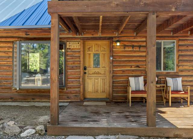 Property at 17037 Whittier Dr, Bend, OR 97707, 3 beds, 2 baths