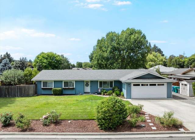 Property at 1722 Siebert Way, Grants Pass, OR 97527, 3 beds, 2 baths