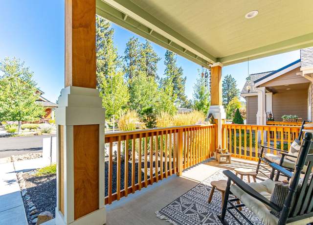 Property at 1005 E Horse Back Trl, Sisters, OR 97759, 3 beds, 2 baths