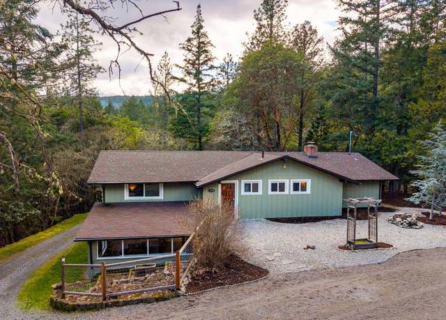 Property at 475 Wagon Trail Dr, Jacksonville, OR 97530, 4 beds, 2.5 baths