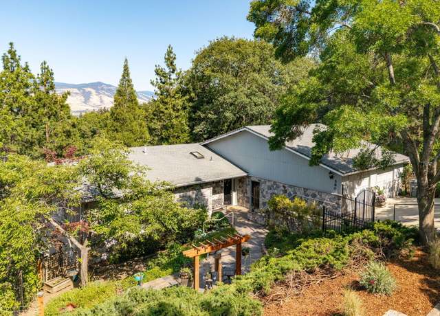 Property at 580 Weller Ln, Ashland, OR 97520, 4 beds, 3 baths