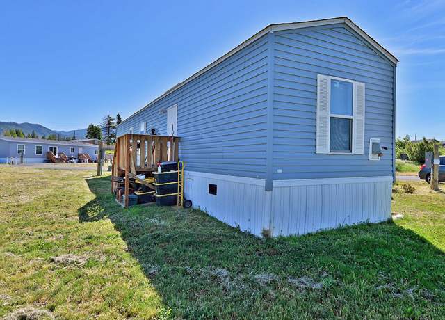 Property at 135 N Phoenix Rd Spc 54, Medford, OR 97501, 2 beds, 1 bath
