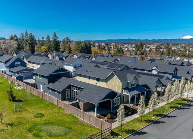 Property at 691 NE Vail Ln, Bend, OR 97701, 3 beds, 3 baths