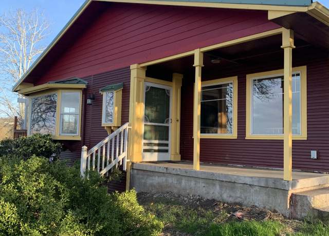 Property at 2311 S Stage Rd, Medford, OR 97501, 5 beds, 2 baths