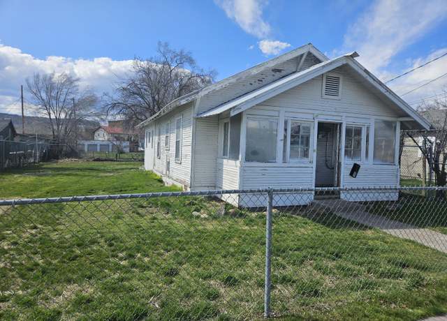 Property at 308 S Broad St, Klamath Falls, OR 97601, 2 beds, 1 bath