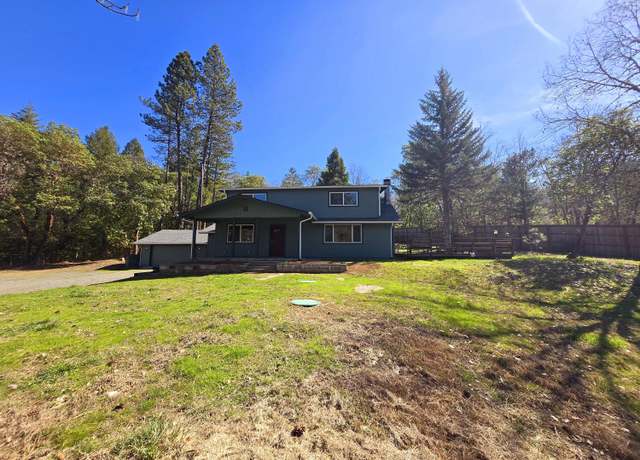 Property at 379 Sleepy Hollow Loop, Grants Pass, OR 97527, 5 beds, 2 baths
