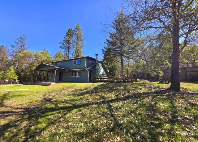 Property at 379 Sleepy Hollow Loop, Grants Pass, OR 97527, 5 beds, 2 baths