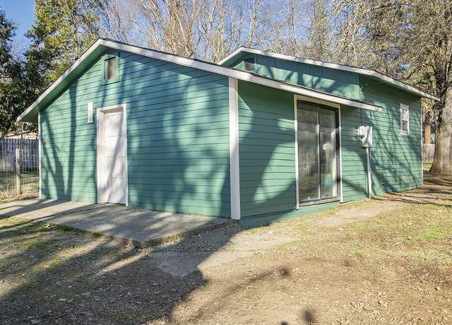 Property at 157 Cheslock Rd, Grants Pass, OR 97527, 2 beds, 1 bath