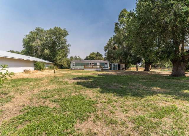Property at 3197 N Mcbeth Ct, Prineville, OR 97754, 3 beds, 2 baths