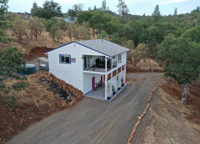 Property at 739 W Rolling Hills Dr, Eagle Point, OR 97524, 1 bed, 1 bath