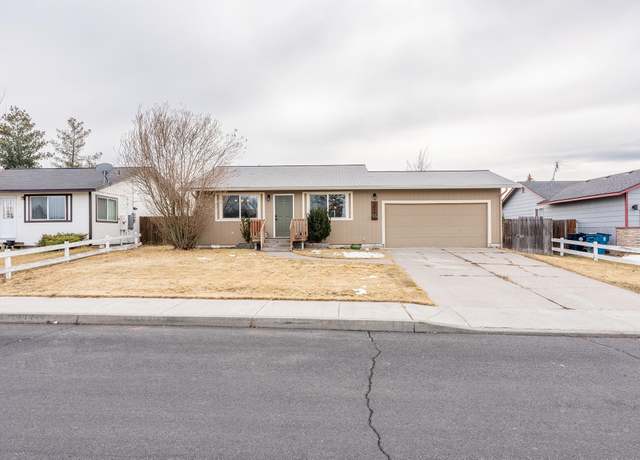 Property at 2844 SW Pumice Pl, Redmond, OR 97756, 2 beds, 2 baths