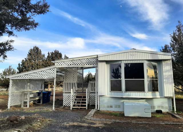 Property at 14082 SE Shawnee Rd, Prineville, OR 97754, 2 beds, 1 bath