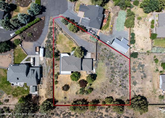 Property at 20984 Via Sierra, Bend, OR 97702, 4 beds, 2.5 baths