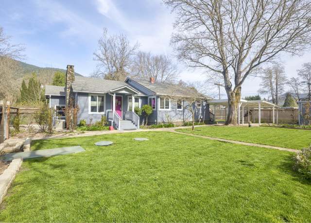 Property at 8288 Rogue River Hwy, Grants Pass, OR 97527, 2 beds, 2 baths