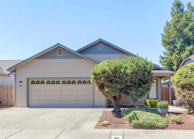Property at 1724 SE Brookhurst Way, Grants Pass, OR 97527, 3 beds, 2 baths