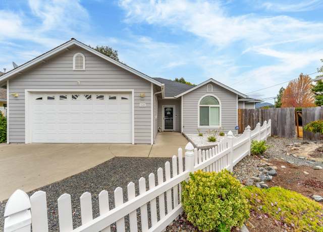 Property at 162 SW Jenn Way, Grants Pass, OR 97527, 3 beds, 2 baths
