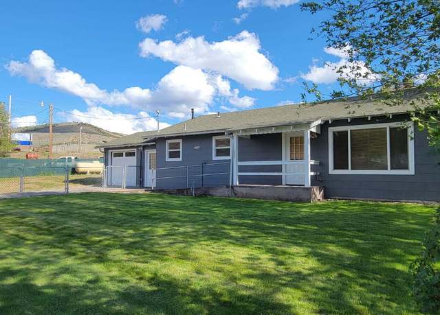 Property at 320 High St, Mitchell, OR 97750, 2 beds, 1 bath