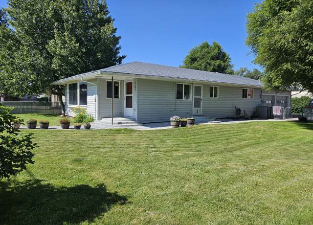 Property at 4514 Summers Ln, Klamath Falls, OR 97603, 2 beds, 2 baths