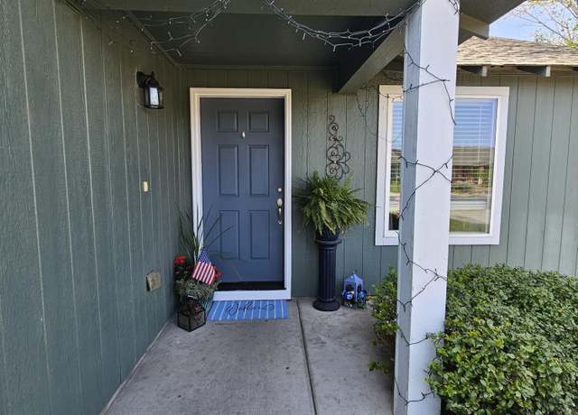Property at 968 SE Kierra Pl, Madras, OR 97741, 3 beds, 2 baths
