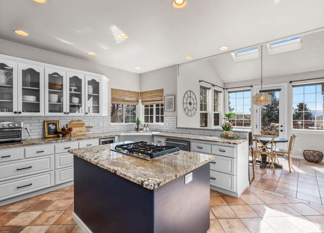 Property at 3061 NW Jewell Way, Bend, OR 97703, 4 beds, 3.5 baths