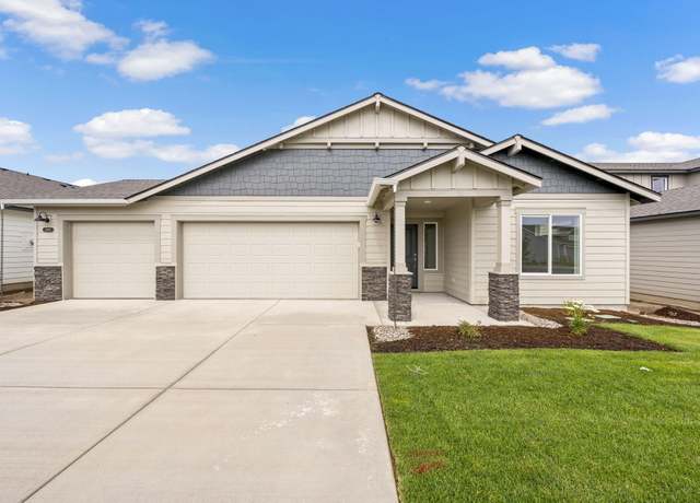 Property at 3465 NW 12th St #43, Redmond, OR 97756, 3 beds, 2 baths