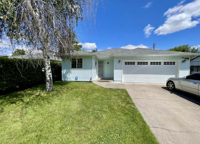 Property at 519 Mace Rd, Medford, OR 97501, 2 beds, 2 baths