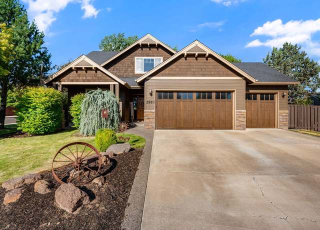 Property at 2910 NW Canyon Dr, Redmond, OR 97756, 4 beds, 2.5 baths