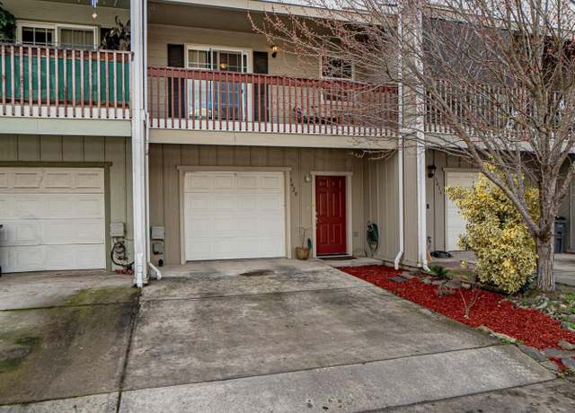 Property at 3420 Sonny Way, White City, OR 97503, 3 beds, 1.5 baths