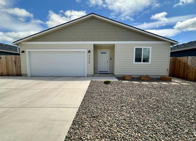 Property at 7920 Jacqueline Way, White City, OR 97503, 3 beds, 2 baths