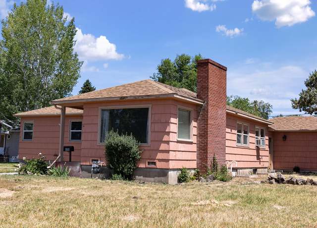 Property at 608 NW Canyon Dr, Redmond, OR 97756, 4 beds, 2 baths