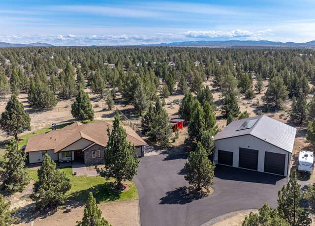 Property at 60575 Ward Rd, Bend, OR 97702, 4 beds, 3 baths