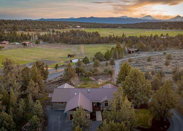 Property at 19395 Innes Market Rd, Bend, OR 97703, 3 beds, 2 baths