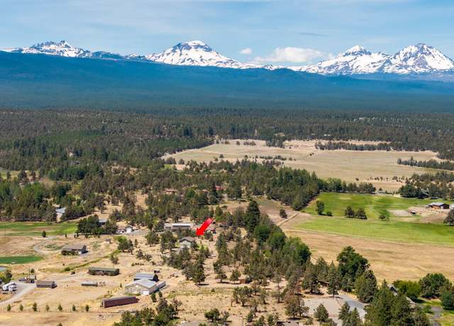 Property at 18560 Couch Market Rd, Bend, OR 97703, 3 beds, 3 baths