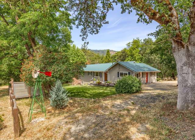 Property at 1472 Sardine Creek Rd, Gold Hill, OR 97525, 4 beds, 3 baths