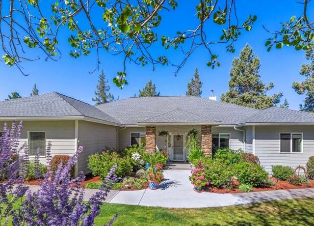 Property at 10046 Dowitcher Rd, Klamath Falls, OR 97601, 3 beds, 3 baths