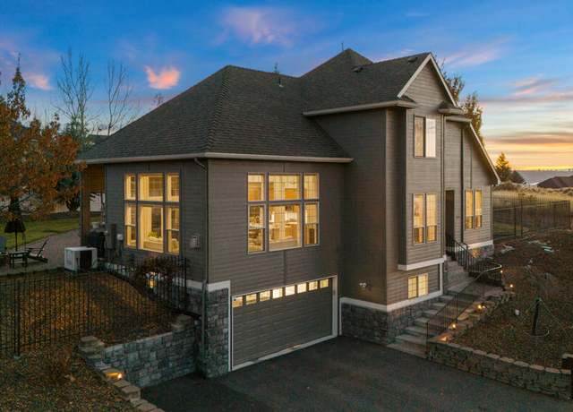 Property at 1710 Harmony Ln, Klamath Falls, OR 97601, 3 beds, 2.5 baths