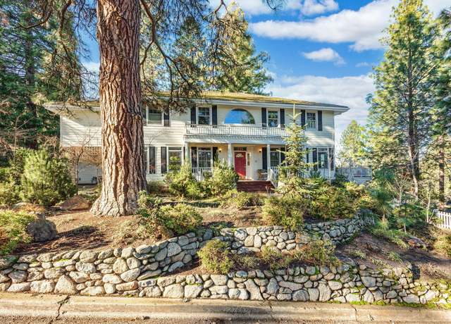 Property at 735 S Mountain Ave, Ashland, OR 97520, 6 beds, 6.5 baths