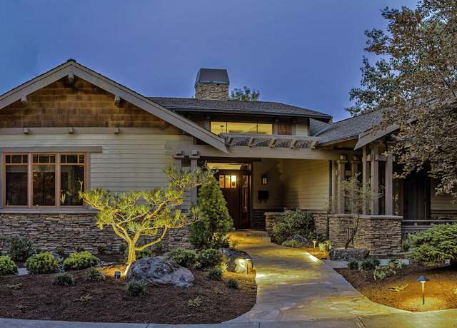 Property at 310 High St, Ashland, OR 97520, 3 beds, 3 baths