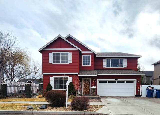 Property at 3166 SW Black Butte Ln, Redmond, OR 97756, 4 beds, 2.5 baths