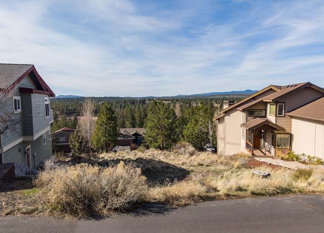 Property at 1828 SW Troon Ave, Bend, OR 97702