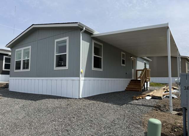Property at 1 Corral Ln #38, Ashland, OR 97520, 2 beds, 2 baths